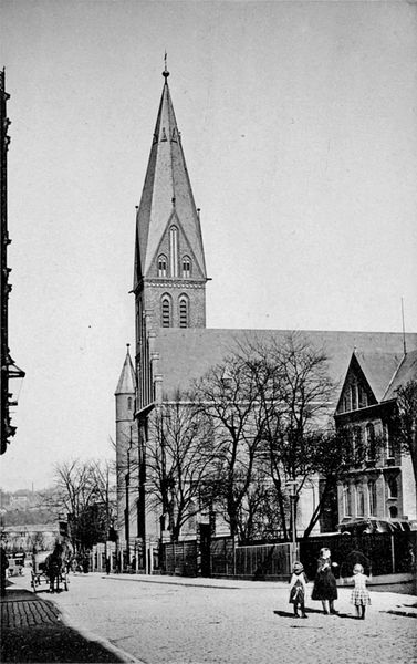 Datei:Gasstraße Nikolauskirche 1893.jpg