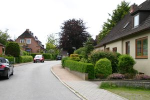 Raisdorfer Straße vom Wehdenweg zur Dobersdorfer Straße.JPG