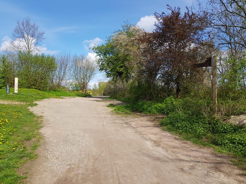 Datei:Heidenberger Weg zur Stadtgrenze.jpg