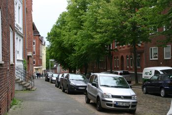 Danewerkstraße; Blick von der Schleswiger Straße zur Rendsburger Landstraße