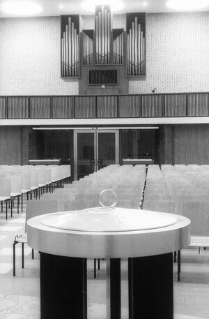 Osterkirche innen.jpg