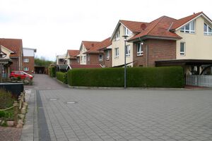 Gertrud-Savelsberg-Weg von Elfriede-Dietrich-Straße.jpg