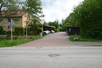 Blick in den Bustorfer Weg am Übergang des Bustorfer Weges in Grot Steenbusch