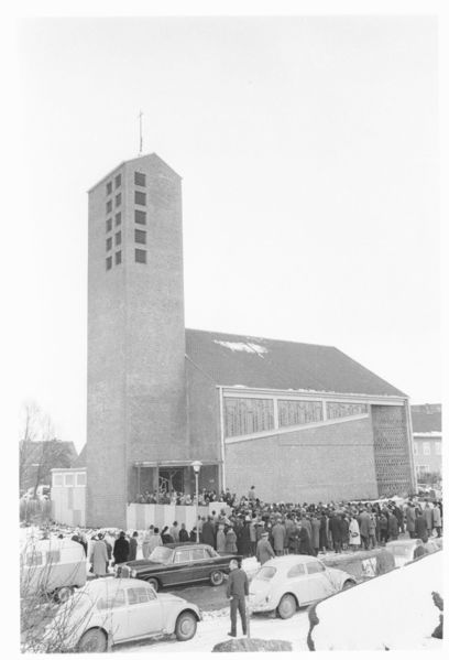 Datei:St-Andreas-Kirche 1965.jpg