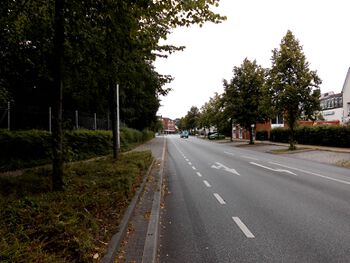 Blick vom Heinrich-Ehmsen-Platz in Richtung Fritz-Reuter-Straße