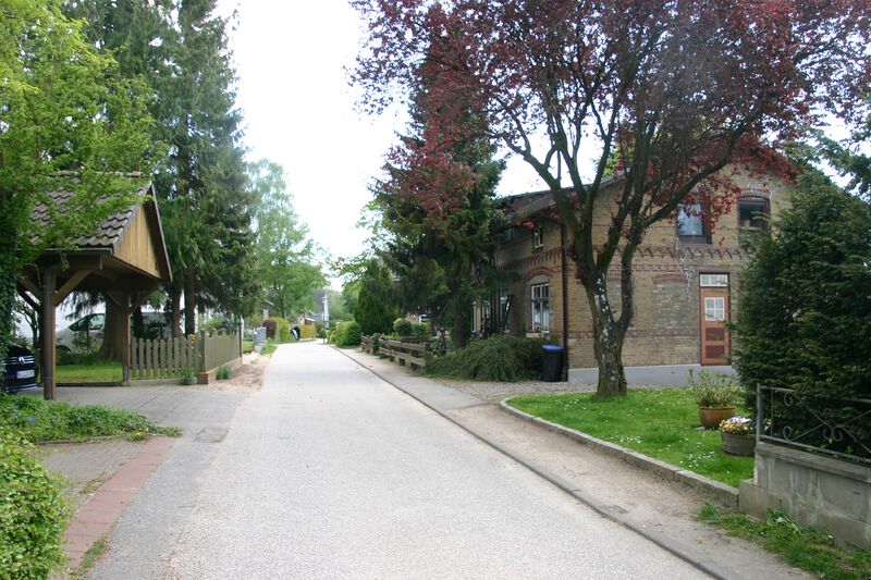 Datei:Wendenweg Richtung Am Dorfplatz.jpg