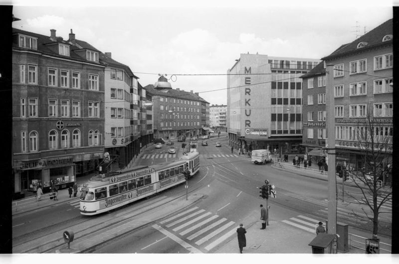 Datei:Dreiecksplatz 1965.jpg