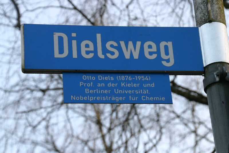 Datei:Dielsweg Straßenschild.jpg