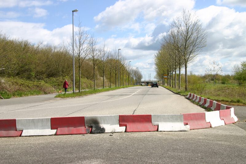 Datei:Solldiekswall von Radewisch zur B404.jpg