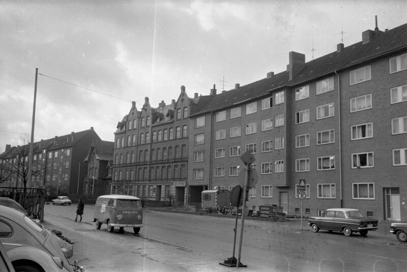 Datei:Knooper Weg 145-151.jpg