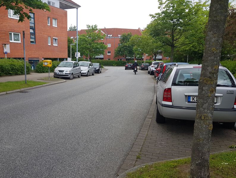 Datei:Rutkamp zur Mündung in Spreeallee.jpg