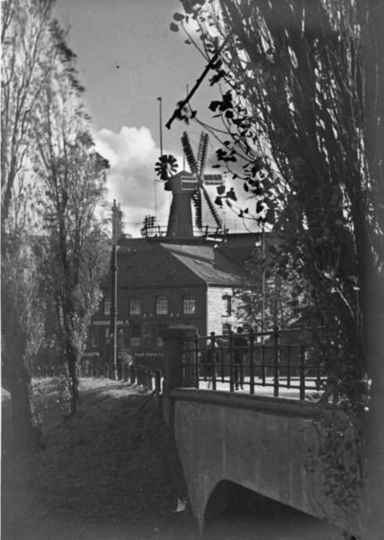 Datei:Mühle am Kütertor 1927.jpg