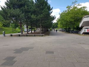 Musäusplatz zur Leibnizstraße.jpg