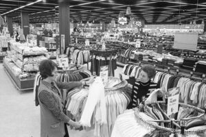 Karstadt Hohenrade Damen.jpg