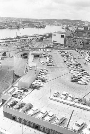 Karstadt Parkdeck.jpg