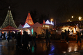 Weihnachtsmarkt 2017 Holstenplatz: Verregnet, aber bunt
