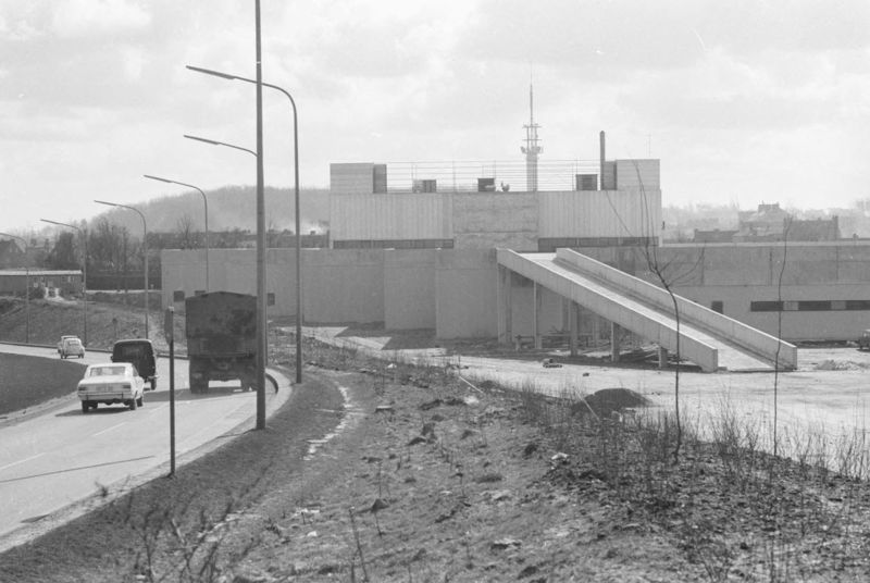 Datei:Plaza Neubau 1971.jpg