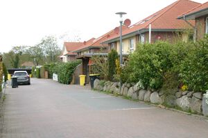 Emma-Sorgenfrei-Weg von Elfriede-Dietrich-Straße.jpg