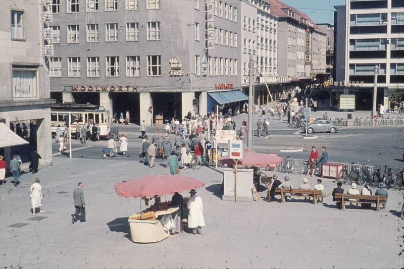 Datei:Holstenstraße Holstenbrücke Sept 1958.jpg