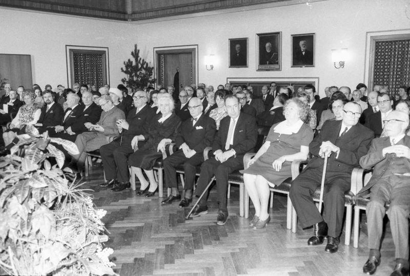 Datei:Andreas-Gayk-Medaille 1971.jpg