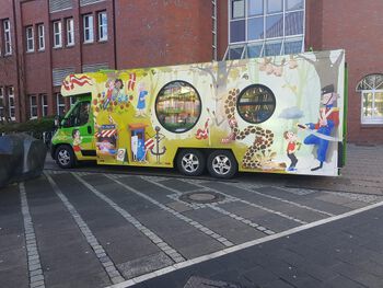 Büchereibus der Dansk Centralbibliotek for Sydslesvig in Kiel