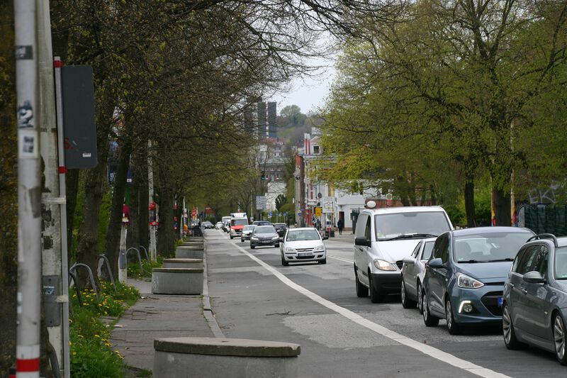 Datei:Preetzer Straße von Iltisstraße zum Schwedendamm.jpg