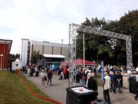 Öffentlichkeitsbereich vor dem Werk 2 am Tag der offenen Tür