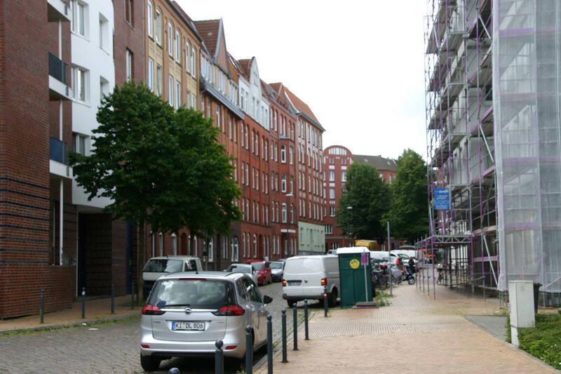 Datei:Lüdemannstraße von Faeschstraße zur Lutherstraße.JPG