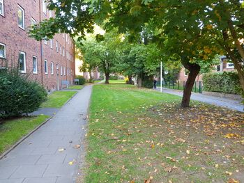 Blick von der Timkestraße in Richtung Schönberger Straße