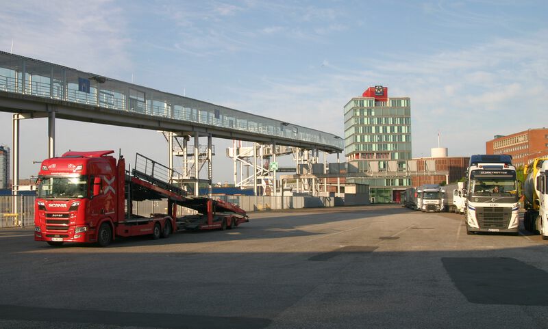 Datei:Schwedenkai vom Terminalgebäude.jpg