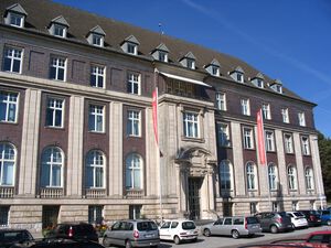 Sparkasse Hauptfiliale 2006.jpg