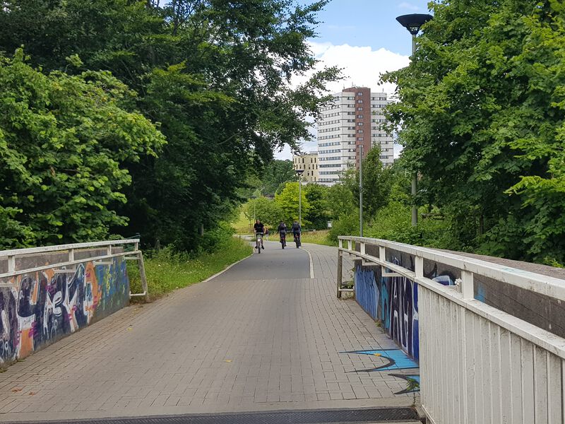 Datei:Christinenweg Brücke über B76.jpg