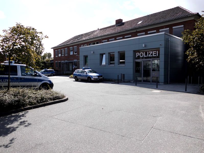 Datei:Viertes Polizeirevier Karlstal.jpg
