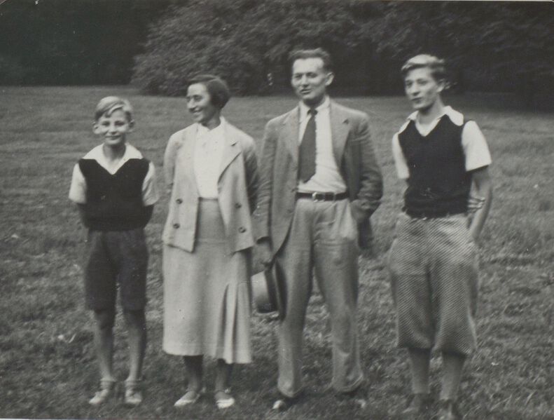 Datei:Familie Gayk 1934.jpg