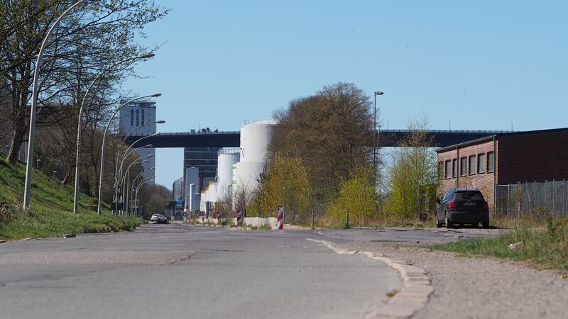 Datei:Uferstraße 1 2020.JPG