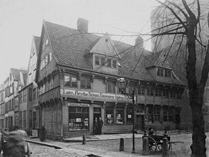 Nikolaikirchhof, Ecke Flämische Straße um 1880