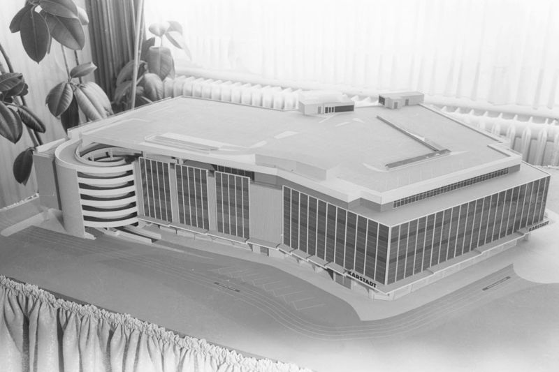 Datei:Neubau Karstadt 1968.jpg