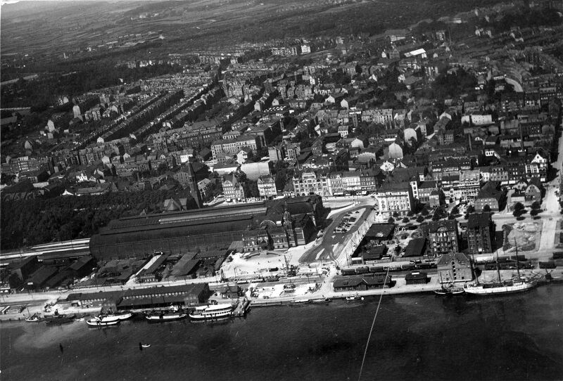Datei:Luftaufnahme Vorstadt 1926 Sign-Nr. 49331.jpg