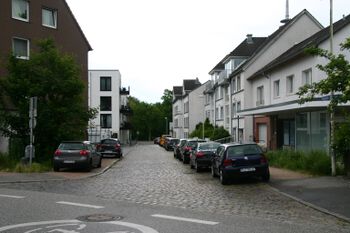 Waldwiesenstraße; Blick von der Rendsburger Landstraße zur Hamburger Chaussee