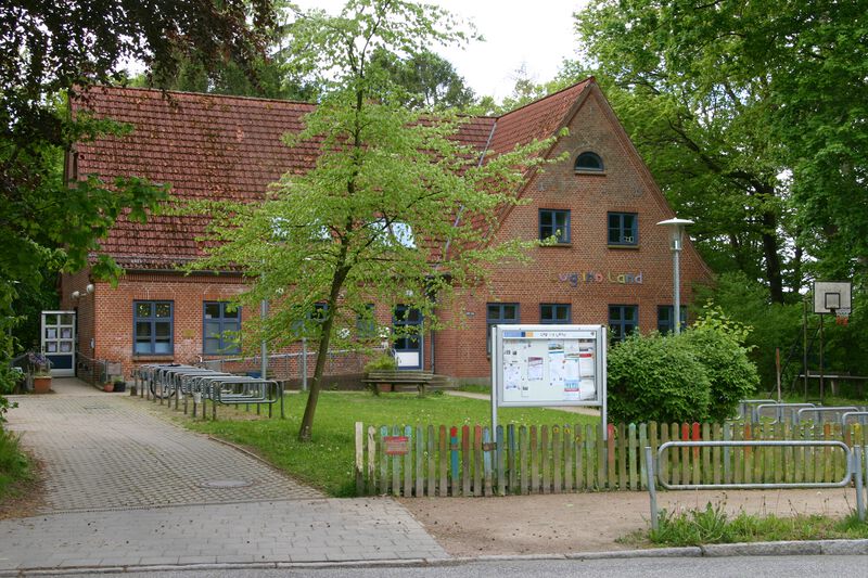 Datei:Rönner Weg 62 Kita Luginsland.jpg