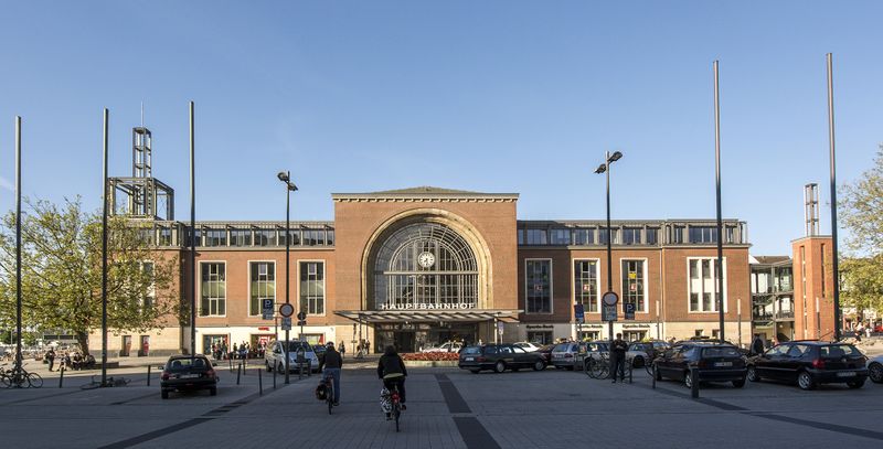 Datei:Hauptbahnhof 1.jpg